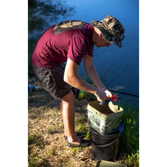 Camiseta Korda LE Koi Verde Oliva 9 Camiseta Korda LE Koi Verde Oliva - Imagen 7