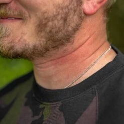 Camiseta Avid Carp Distortion Camo Lite -Pesca Equipos Tienda A0620155 6020Distortion20Camo20Lite20T Shirt ls 05 550x550 1