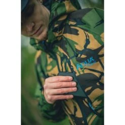 Chaqueta Aqua Products F12 DPM -Pesca Equipos Tienda Aqua Products F12 DPM Lifestyle 9 550x550h