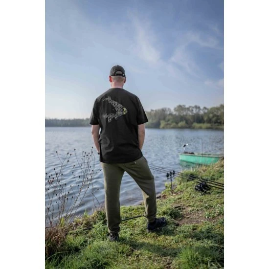 Avid Carp Camiseta Negra 5 Avid Carp Camiseta Negra - Imagen 3