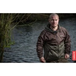 Chaqueta Impermeable Trakker -Pesca Equipos Tienda Trakker20Shell20Jacket20team20outdoors 550x550w
