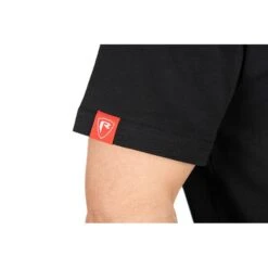 Camiseta Fox Rage Wear -Pesca Equipos Tienda npr443 448 ragewear t shirt black arm logo detail 550x550w